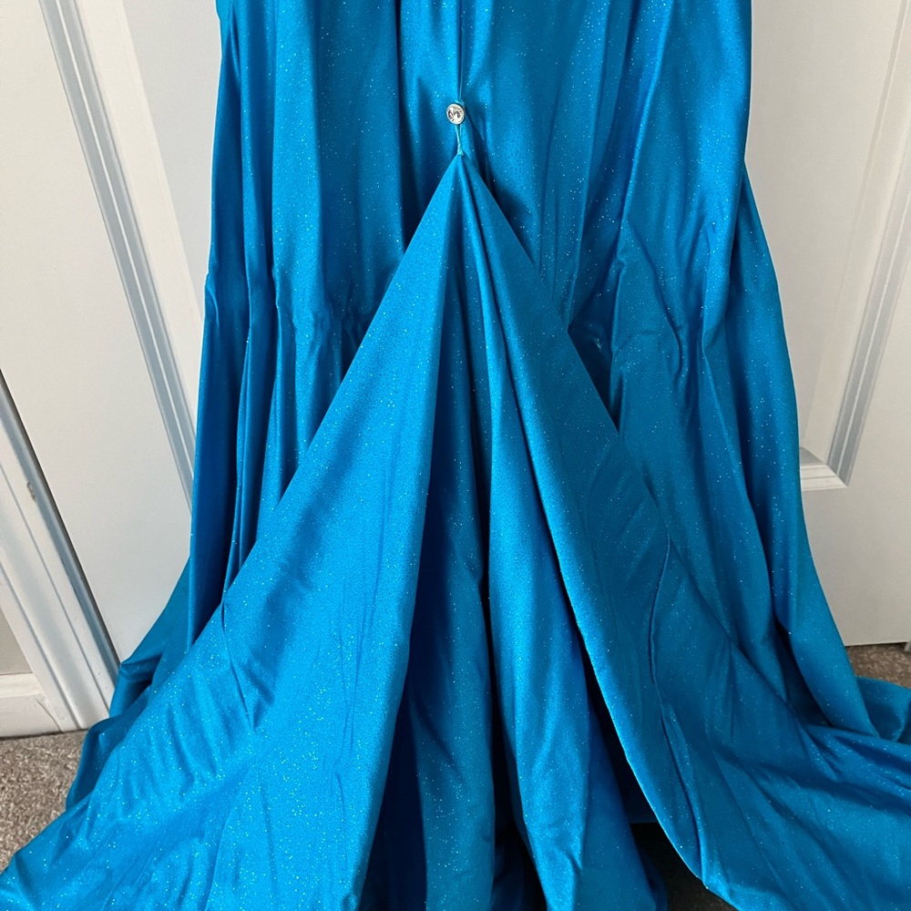 Prom Dress - Picture 6 of 13